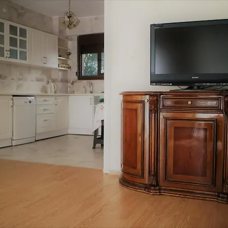 Kusadasi Merkezde Villa فيلة *